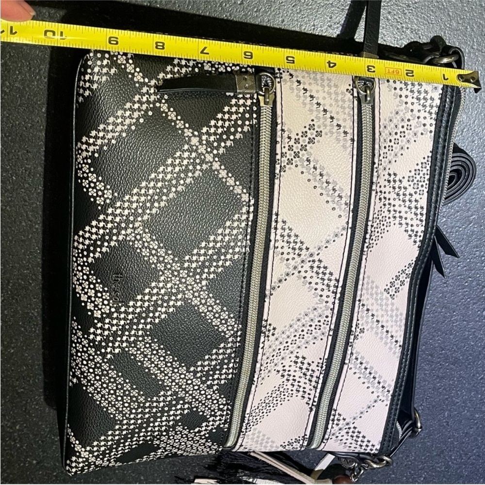 Le Sak Stylish Black and White Crossbody Bag - Picture 8 of 11